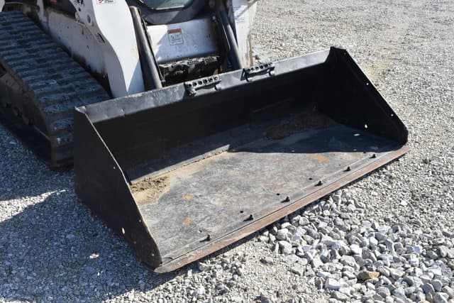 Image of Bobcat T650 equipment image 3
