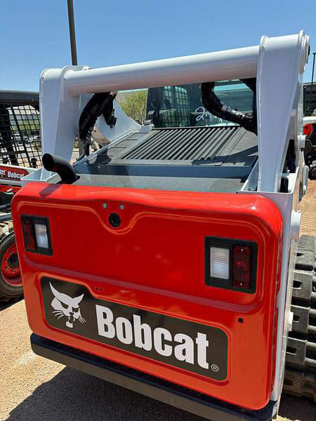 Image of Bobcat T650 equipment image 3