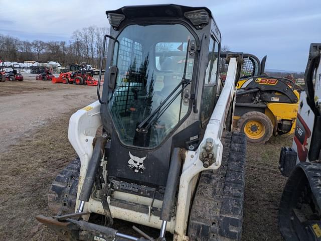 Image of Bobcat T66 equipment image 3