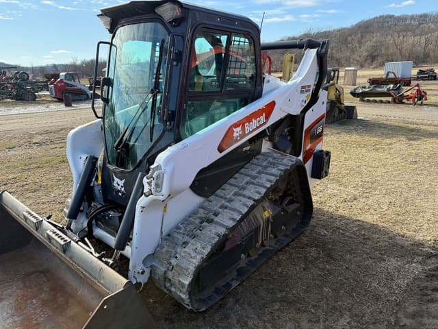 Image of Bobcat T66 equipment image 4