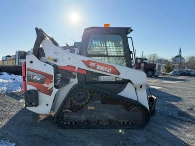 Image of Bobcat T66 equipment image 3