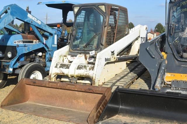 Image of Bobcat T200 equipment image 3
