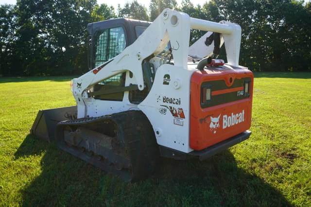 Image of Bobcat T740 equipment image 4