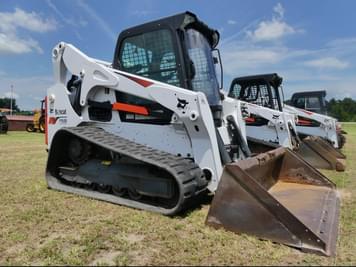 Main image Bobcat T740
