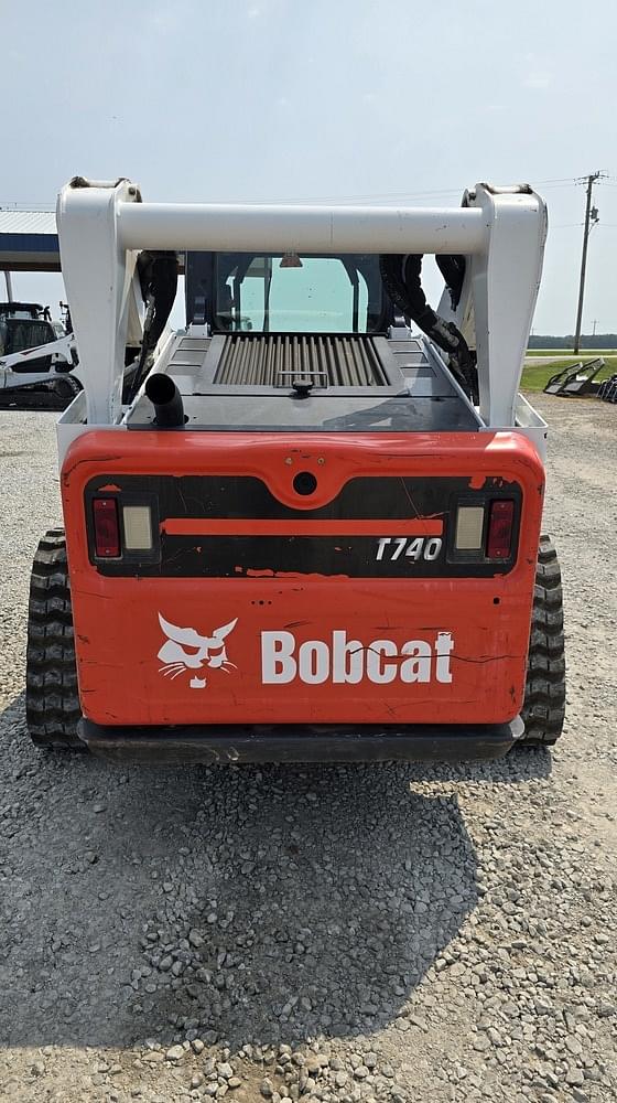 Image of Bobcat T740 equipment image 4