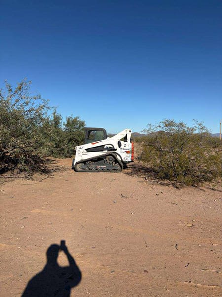 Bobcat T740 Equipment Image0