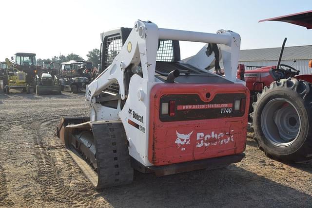 Image of Bobcat T740 equipment image 1