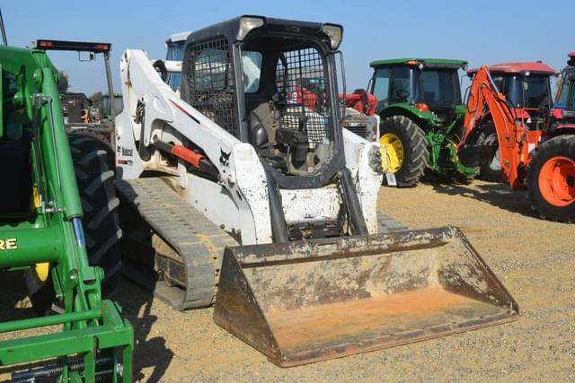 Image of Bobcat T740 equipment image 3