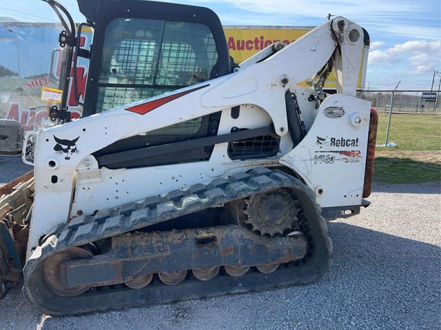 Image of Bobcat T740 equipment image 3