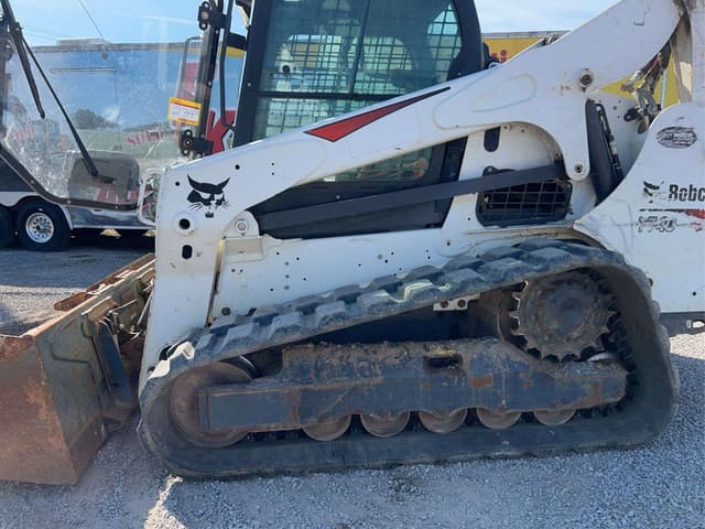 Image of Bobcat T740 equipment image 4