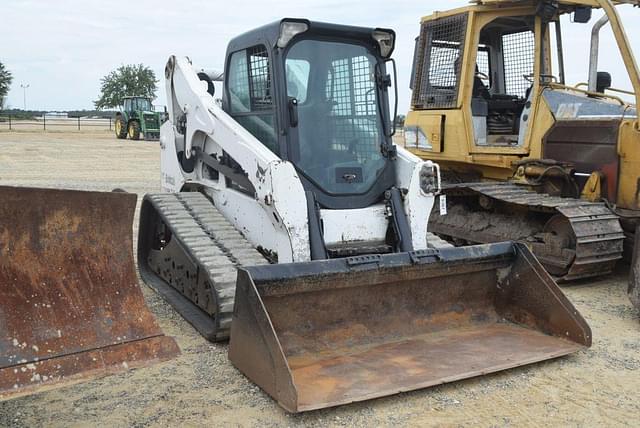 Image of Bobcat T750 equipment image 3