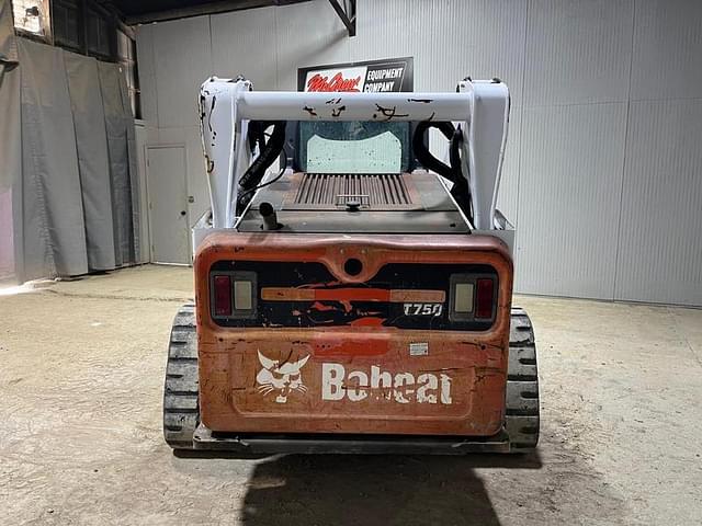 Image of Bobcat T750 equipment image 3