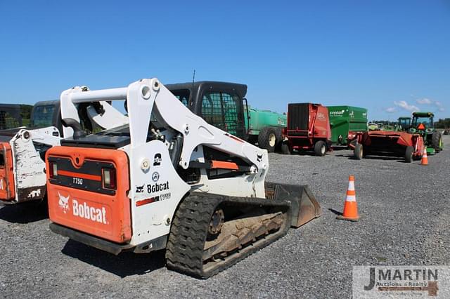 Image of Bobcat T750 equipment image 2