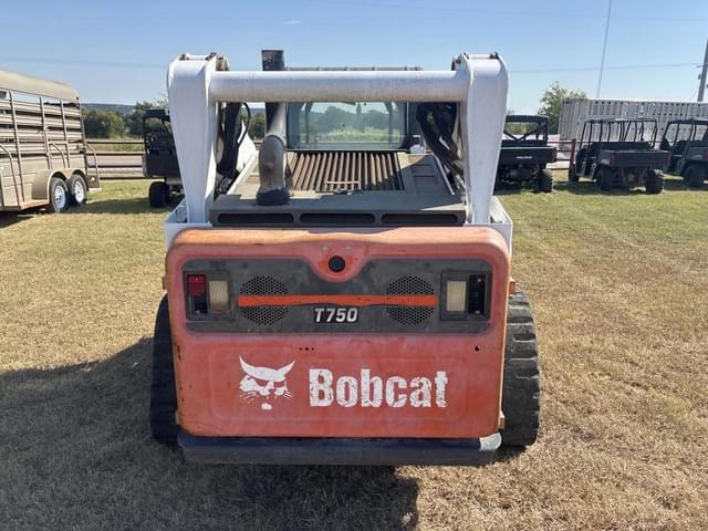 Image of Bobcat T750 equipment image 3