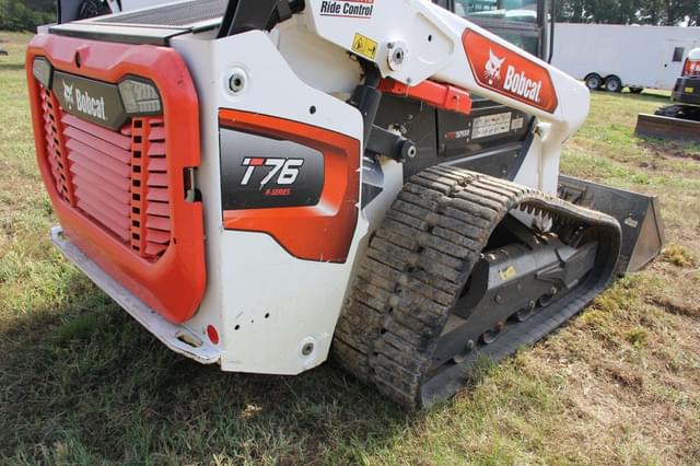 Image of Bobcat T76 equipment image 4