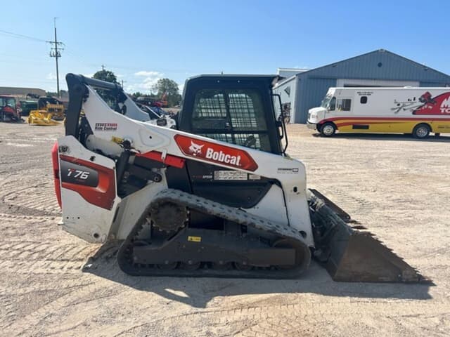 Image of Bobcat T76 equipment image 3