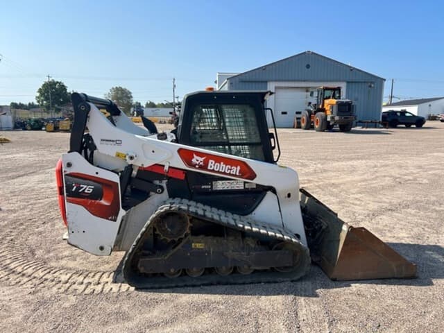 Image of Bobcat T76 equipment image 3