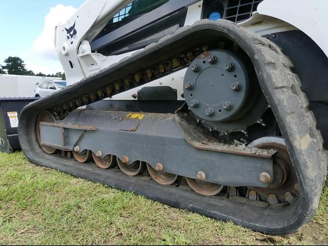 Image of Bobcat T770 equipment image 4