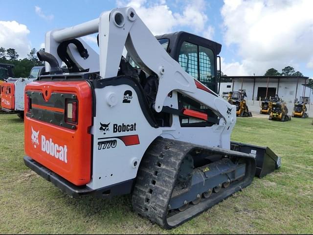 Image of Bobcat T770 equipment image 2