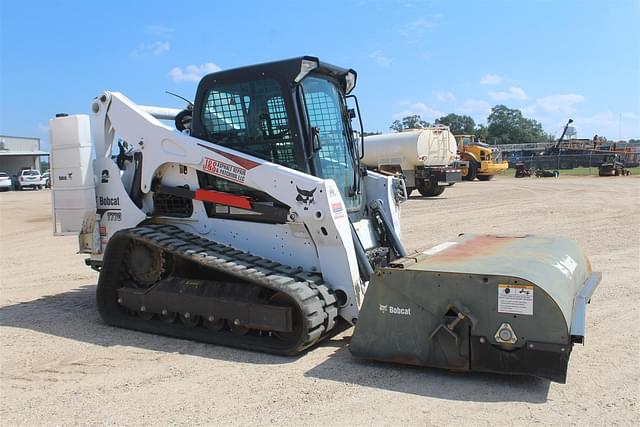 Image of Bobcat T770 equipment image 1