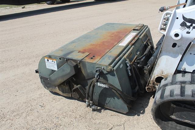 Image of Bobcat T770 equipment image 3