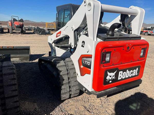 Image of Bobcat T770 equipment image 3