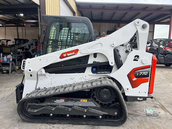 Image of Bobcat T770 equipment image 4