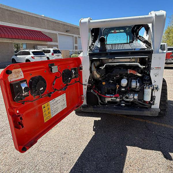 Image of Bobcat T770 equipment image 4