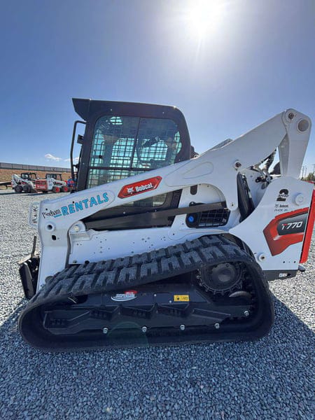 Bobcat T770 Equipment Image0