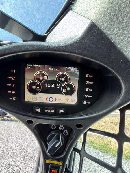 Image of Bobcat T770 equipment image 4