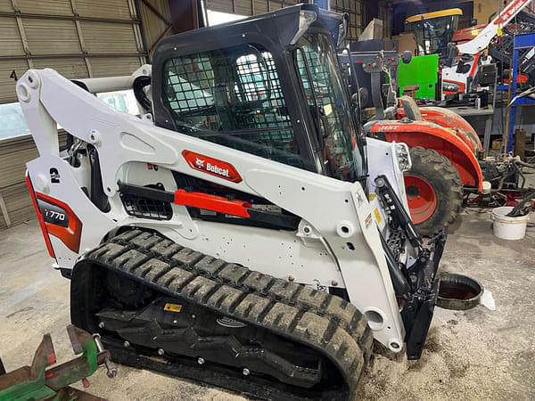 Image of Bobcat T770 equipment image 1