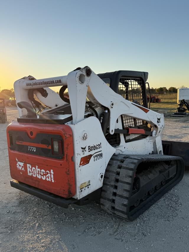 Image of Bobcat T770 equipment image 4