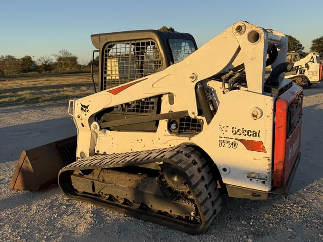 Image of Bobcat T770 equipment image 2