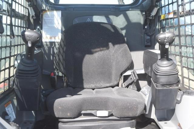 Image of Bobcat T870 equipment image 4