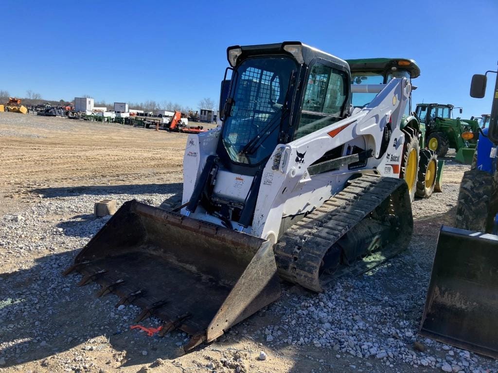 Main image Bobcat T870