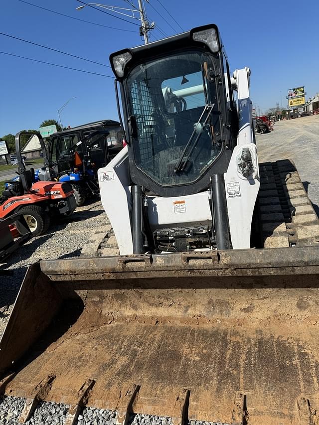 Image of Bobcat T870 equipment image 3