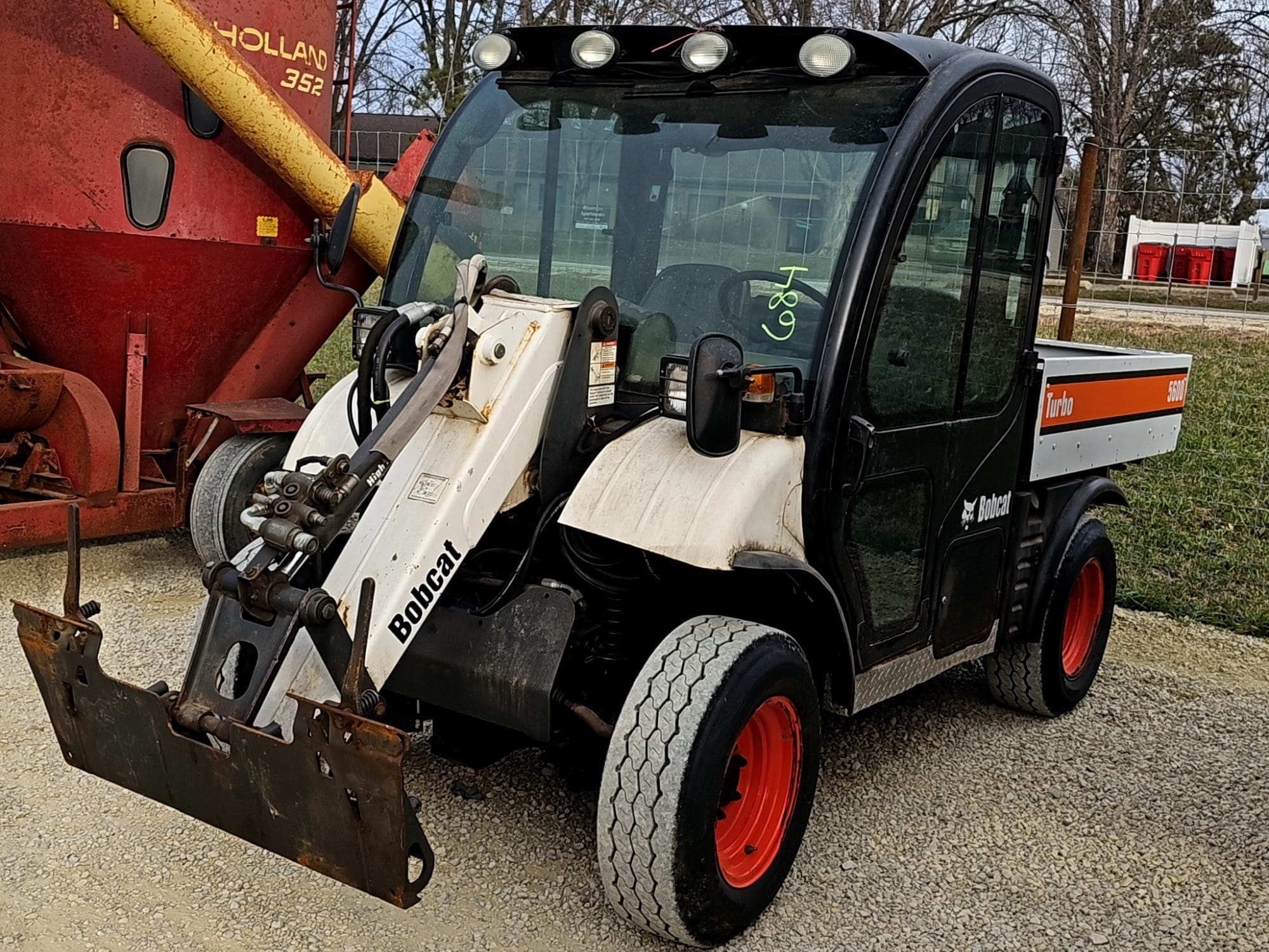 Main image Bobcat Toolcat 5600