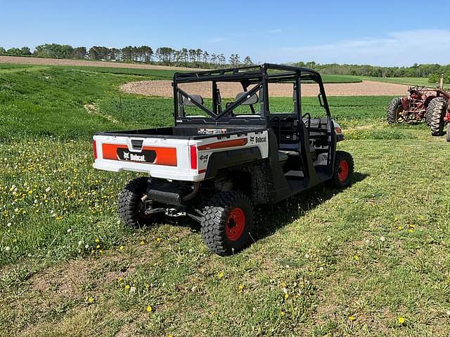 Image of Bobcat UV34 equipment image 4
