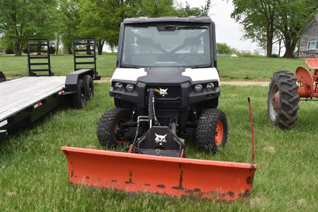 Image of Bobcat UV34 equipment image 1