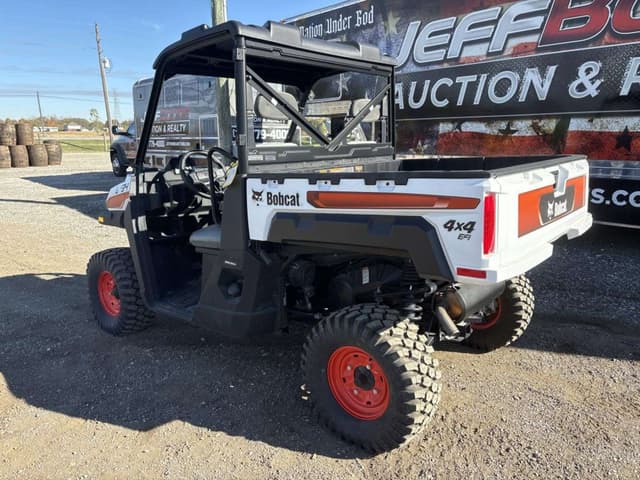 Image of Bobcat UV34 equipment image 1