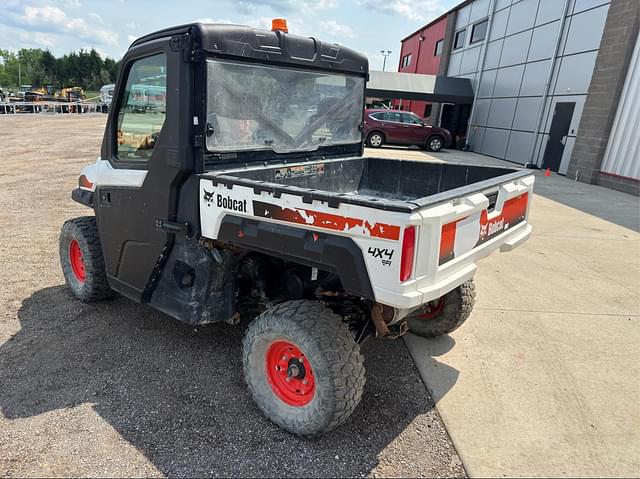 Image of Bobcat UV34 equipment image 3