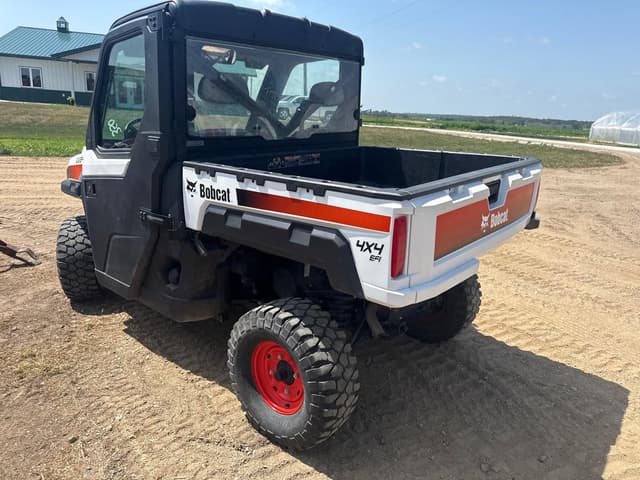 Image of Bobcat UV34 equipment image 2