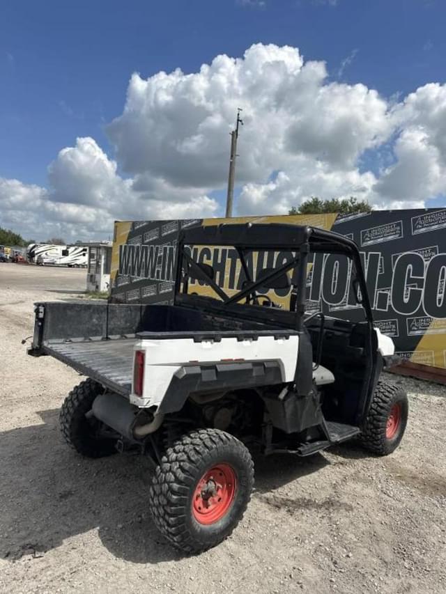 Image of Bobcat UV34 equipment image 2