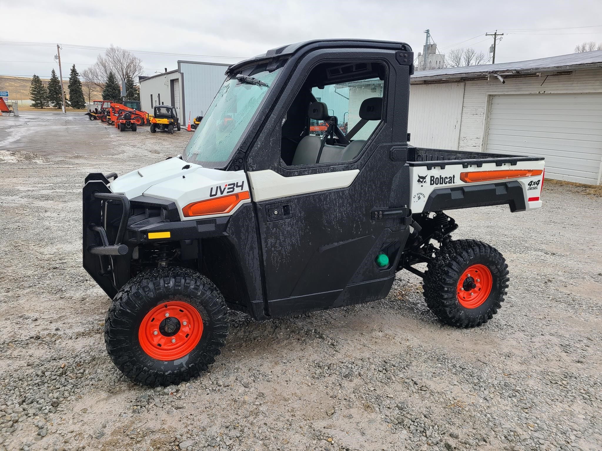 2023 Bobcat UV34 Equipment Image0