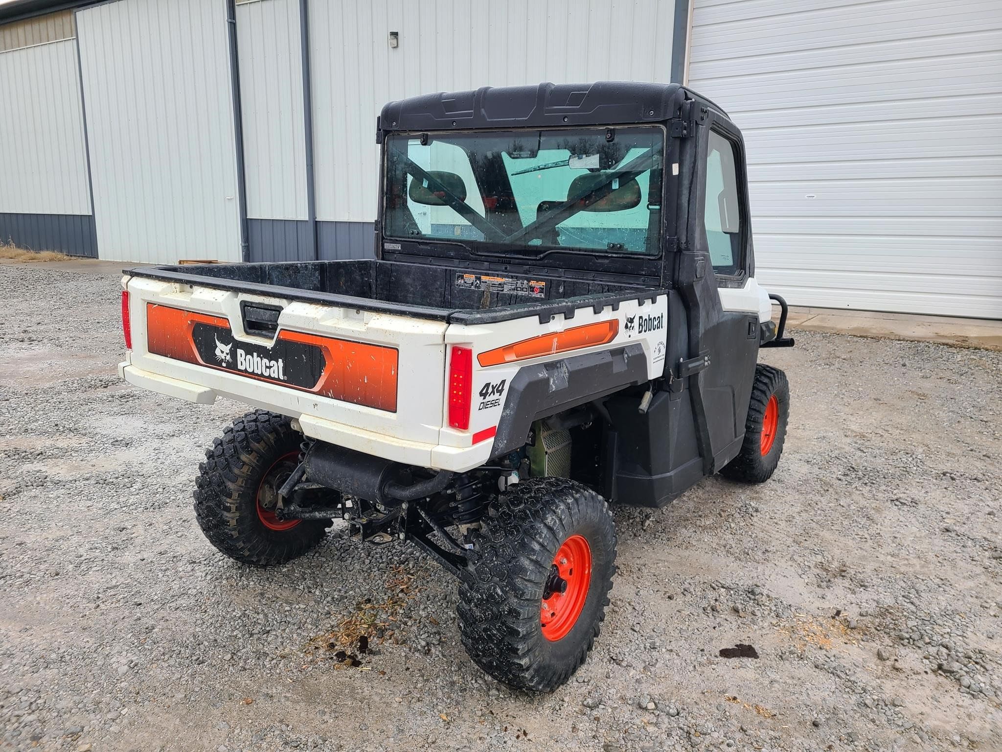 2023 Bobcat UV34 Equipment Image0