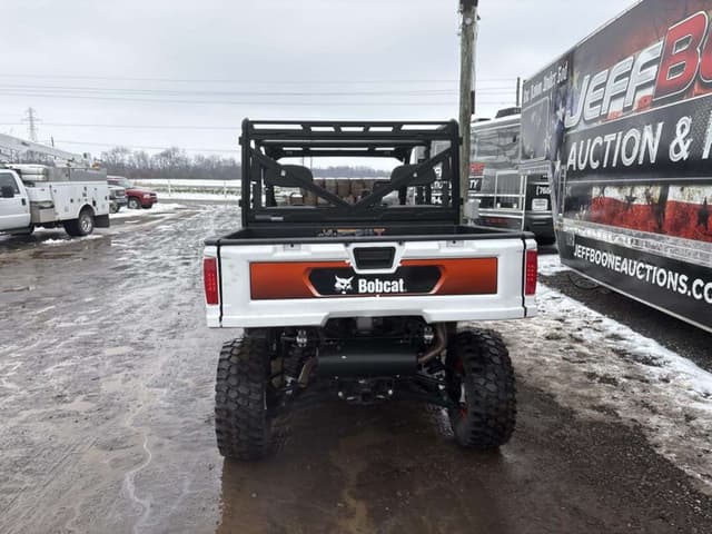 Image of Bobcat UV34XL equipment image 3