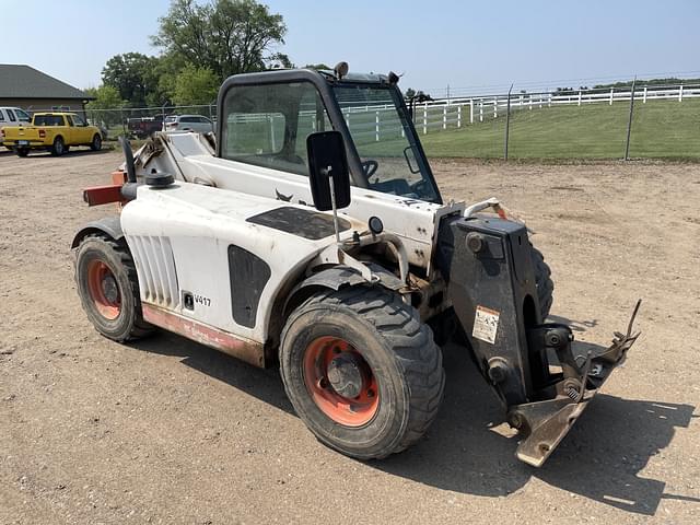 Image of Bobcat V417 equipment image 2