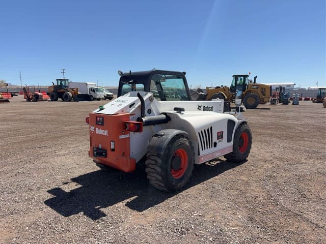Image of Bobcat V417 equipment image 4