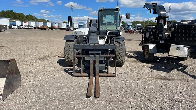 Image of Bobcat V623 equipment image 1