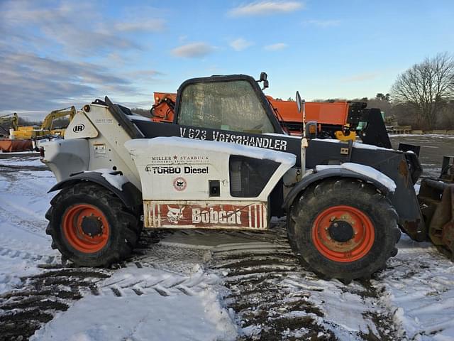 Image of Bobcat V623 equipment image 3